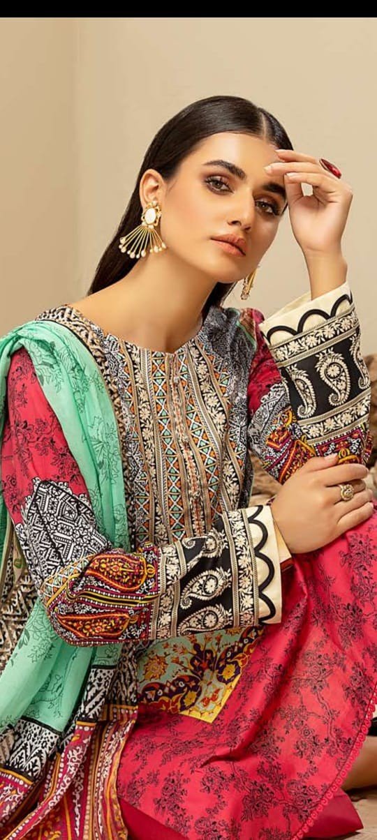The king of quality ladies Lsm lakhany suit