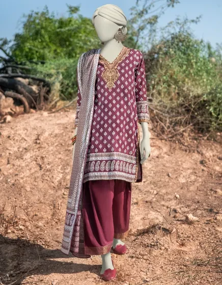 MAROON LAWN EMBROIDERED 3PC STITCHED | JLAWN-S-25-060