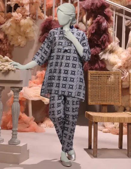 MULTICOLOR KHADDAR PRINTED UNSTITCHED 1PC